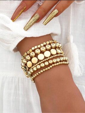 SHEIN Gold 6 Piece bracelet set